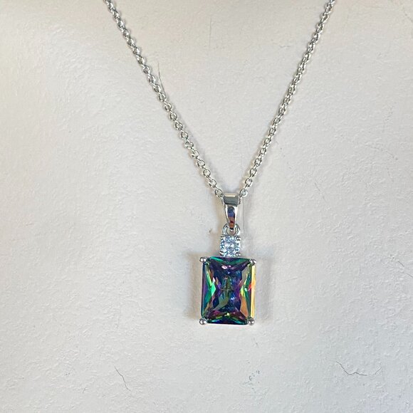 FAC Mystic Rainbow Crystal Silver Tone Necklace NWT - Picture 3 of 8
